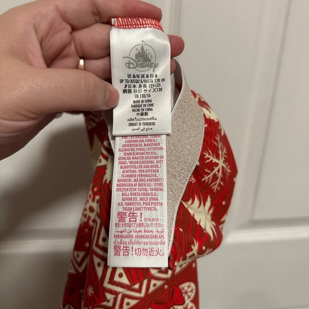 NWOT Disney Christmas, Snowflakes, Trees, Minnie Mouse Leggings, Red & White (M)